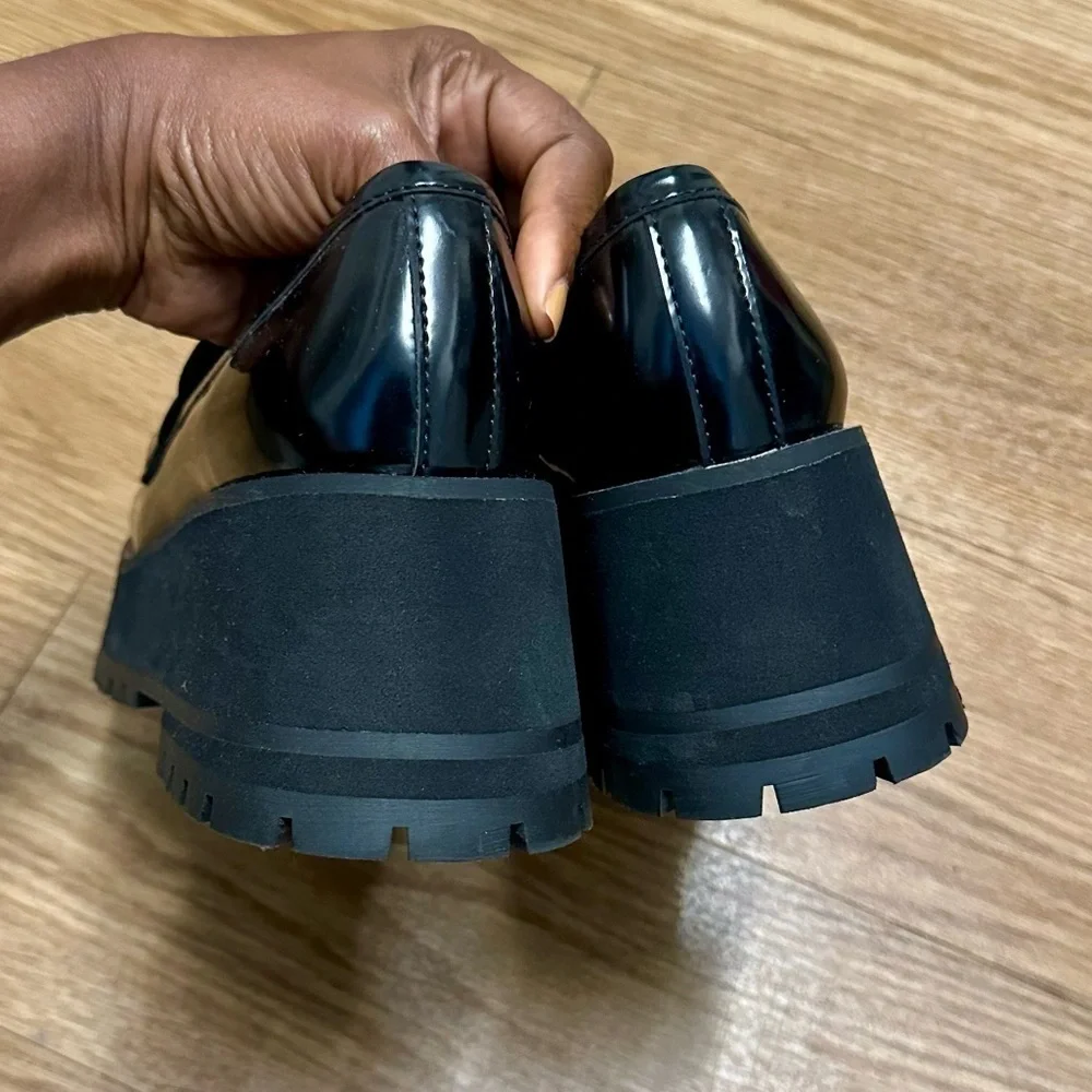 BP. Platform loafers